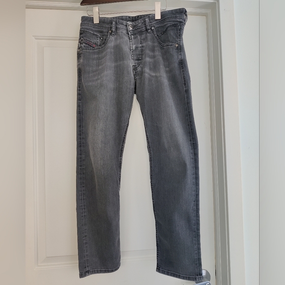*Missing Button* Diesel Gray Jeans Belther Jeans - Picture 2 of 13